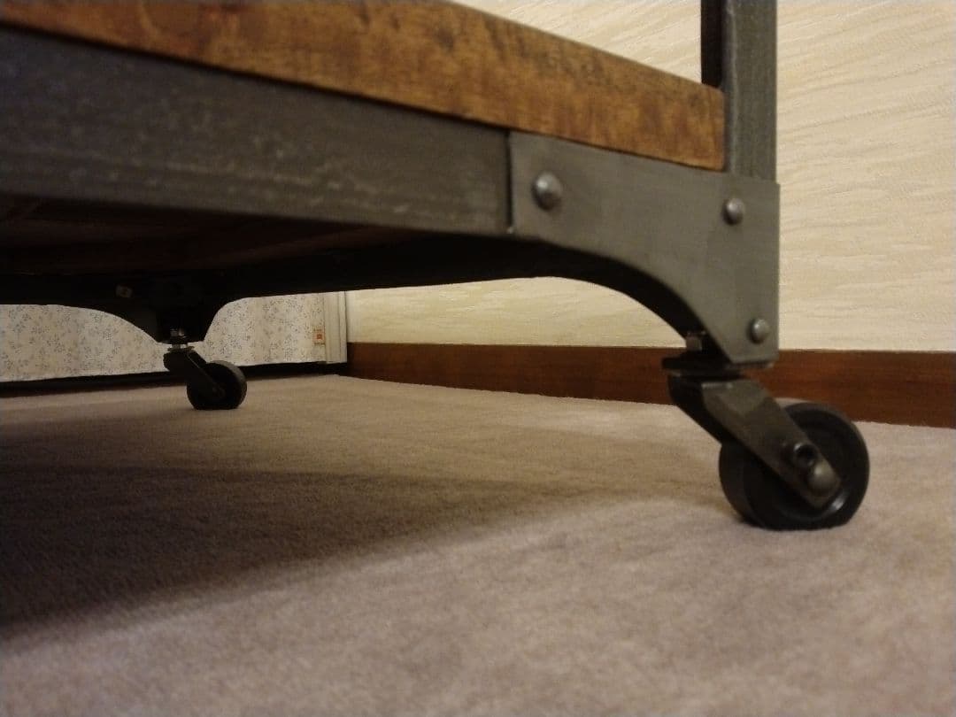 木製＆スチールセンターテーブル キャスター付き