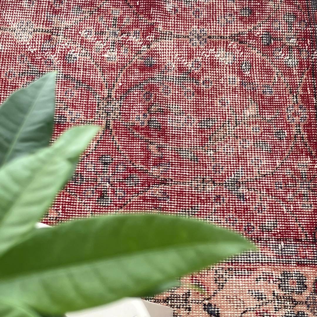 レッド64×222フローラル　ミルキー　ランナー　ロング　トルコヴィンテージラグ