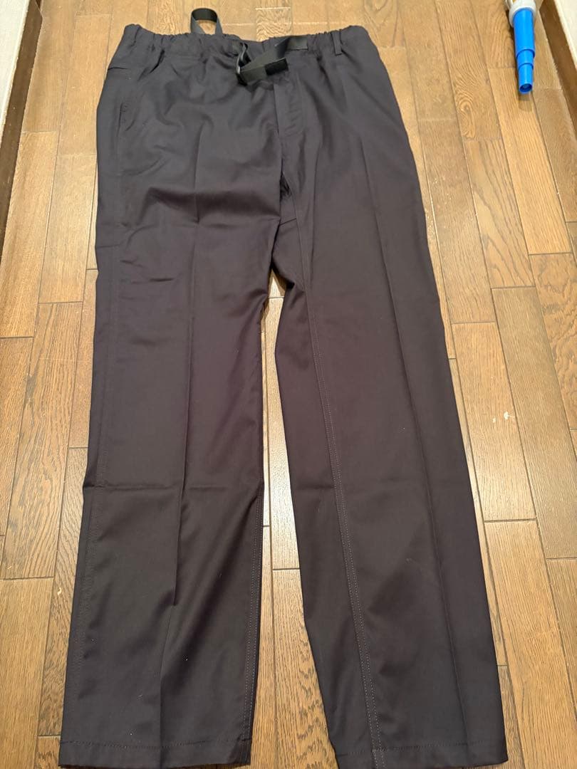 Begin別注 超キレイに穿けるテーパードスラックス