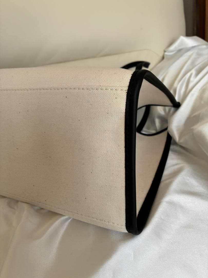 【極美品】GIANNI CHIARINI トートバッグ アイボリー ブルーグレー