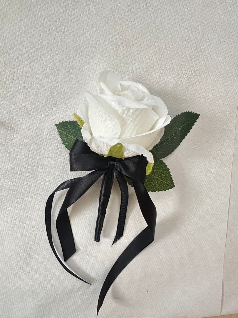 ブートニアセット☆ホワイトローズブーケ