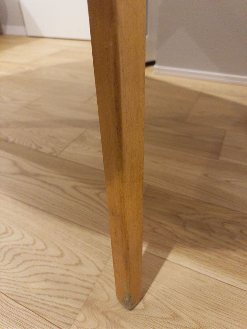 アーコール(Ercol)のドロップリーフテーブル(バタフライテーブル)