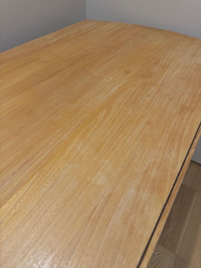 アーコール(Ercol)のドロップリーフテーブル(バタフライテーブル)