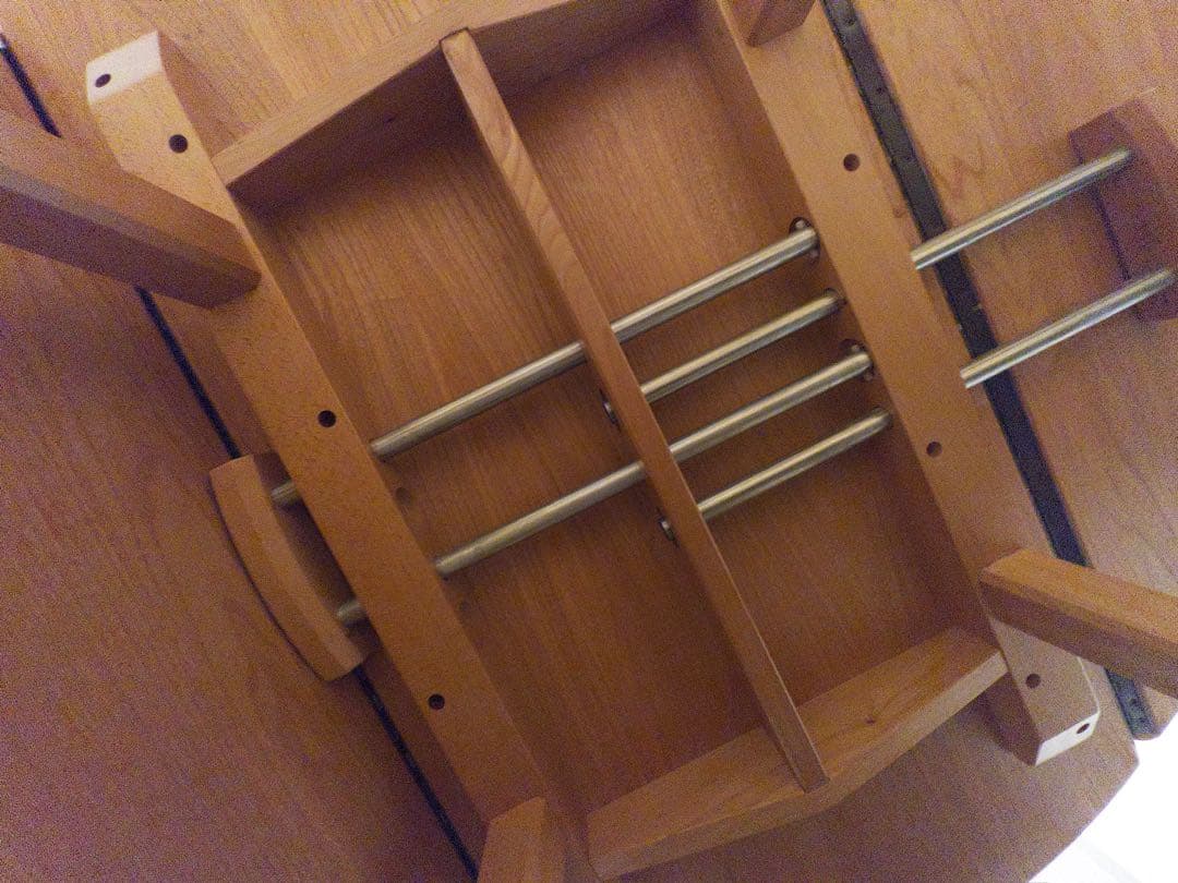 アーコール(Ercol)のドロップリーフテーブル(バタフライテーブル)