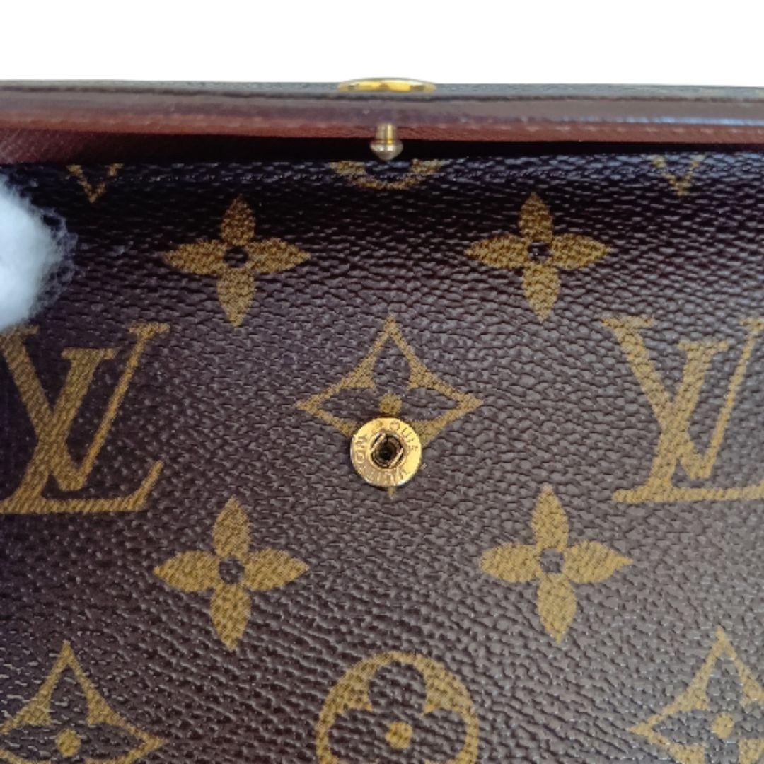 ルイヴィトン　モノグラム　ポルトトレゾール　エテュイパピエ　三つ折り財布