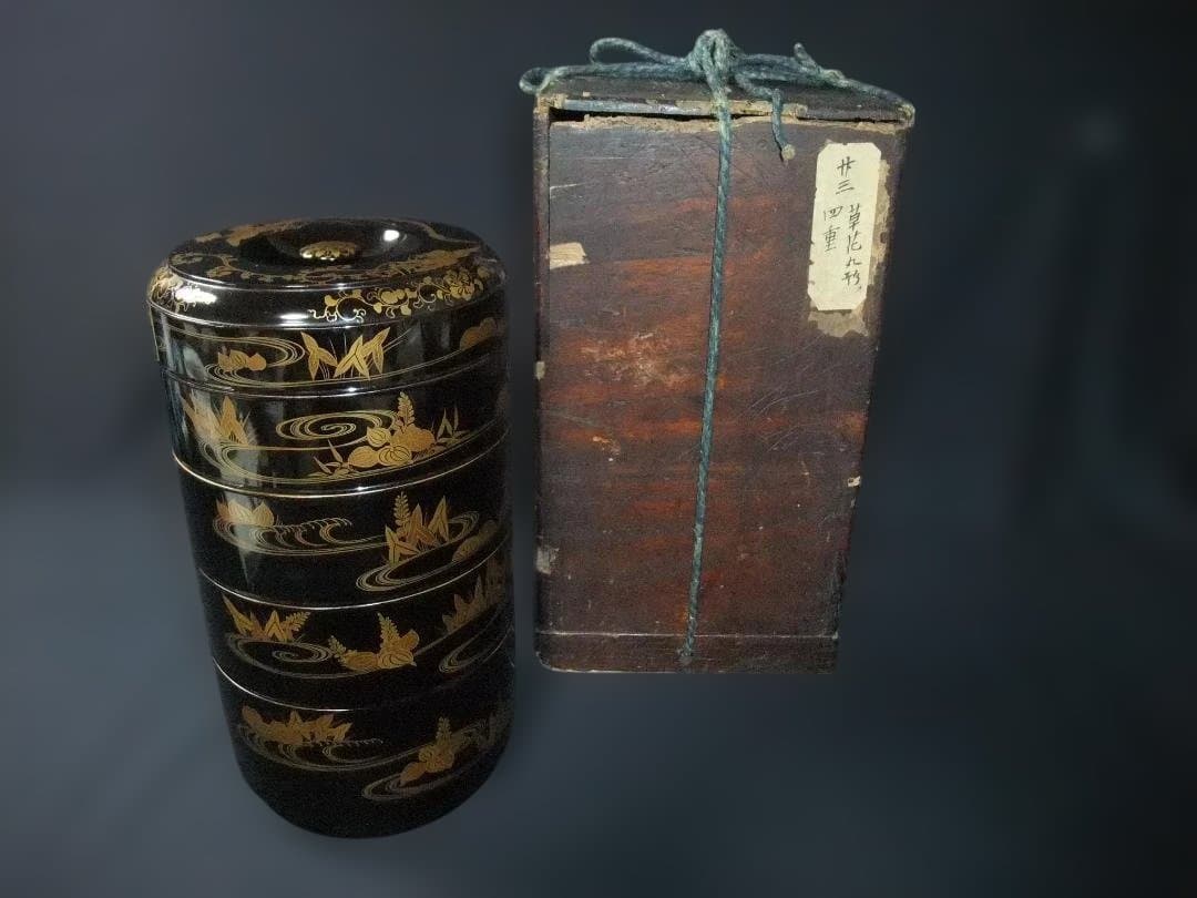 江戸期 唐草花 丸型四段重 食篭 金蒔絵 鳳凰文