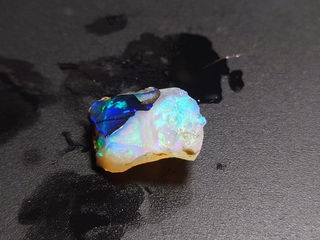 混合　エチオピアオパール　ウェロ産　チョーク　鉱物標本　原石