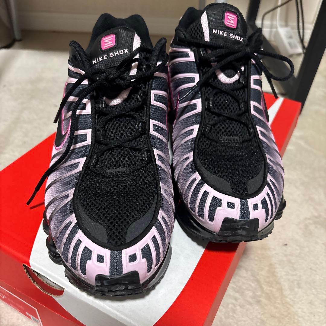 NIKE SHOX スニーカー 11.5 ブラック/ピンク