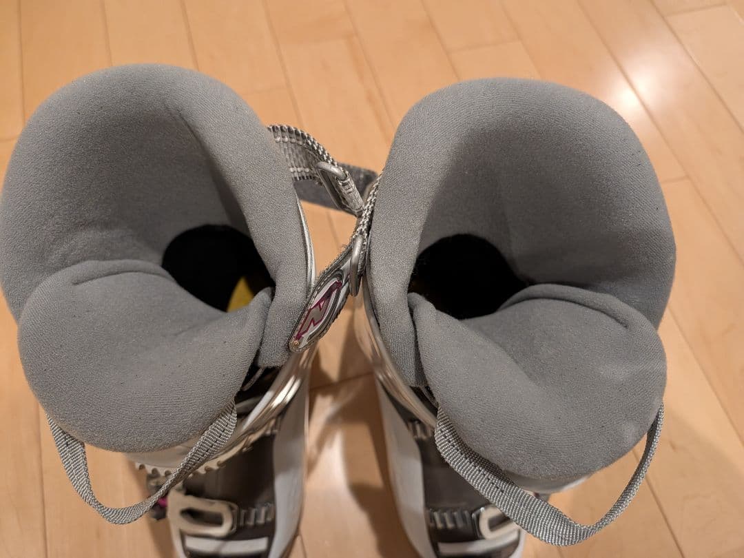 Nordica NFS スキー用ブーツ 女性用25.0〜25.5 美品