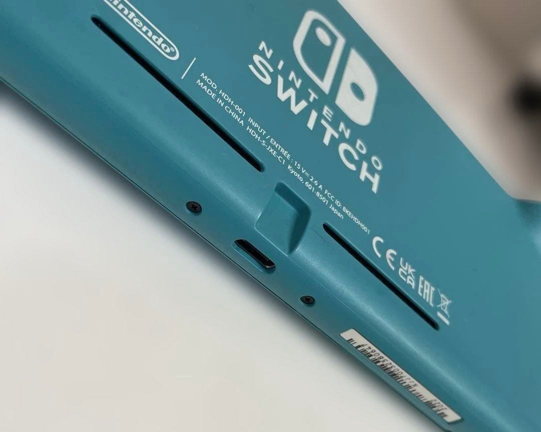 Switchライト 本体ターコイズ ニンテンドー　任天堂