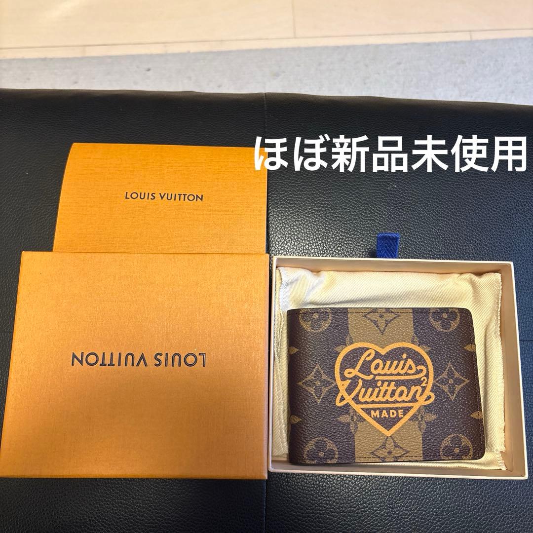 【未使用に限りなく近い】NIGO ヴィトン　コラボ財布