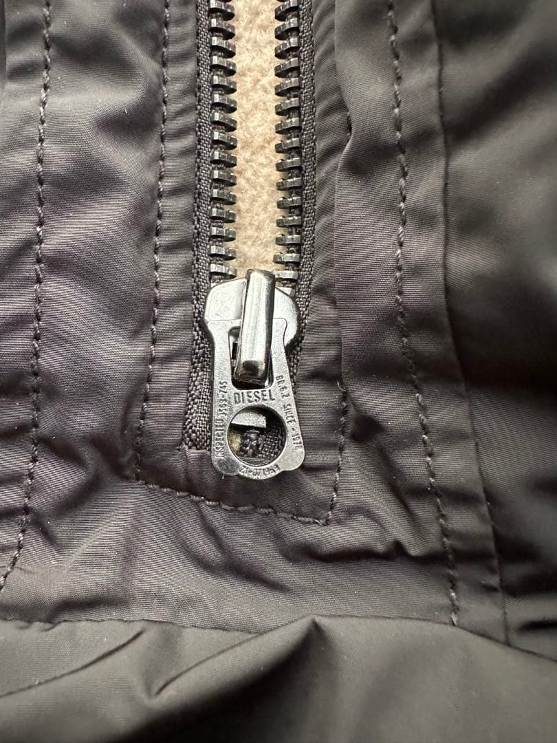 【Lサイズ】ディーゼル N-2Bタイプ 中綿入ジャケット 黒