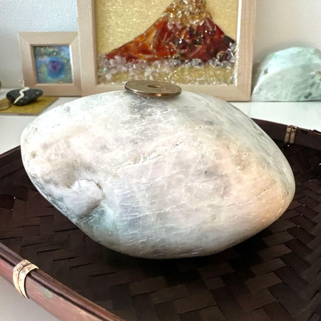 【特大】糸魚川翡翠　1508g！　うっすらラベと一部に翠　水石