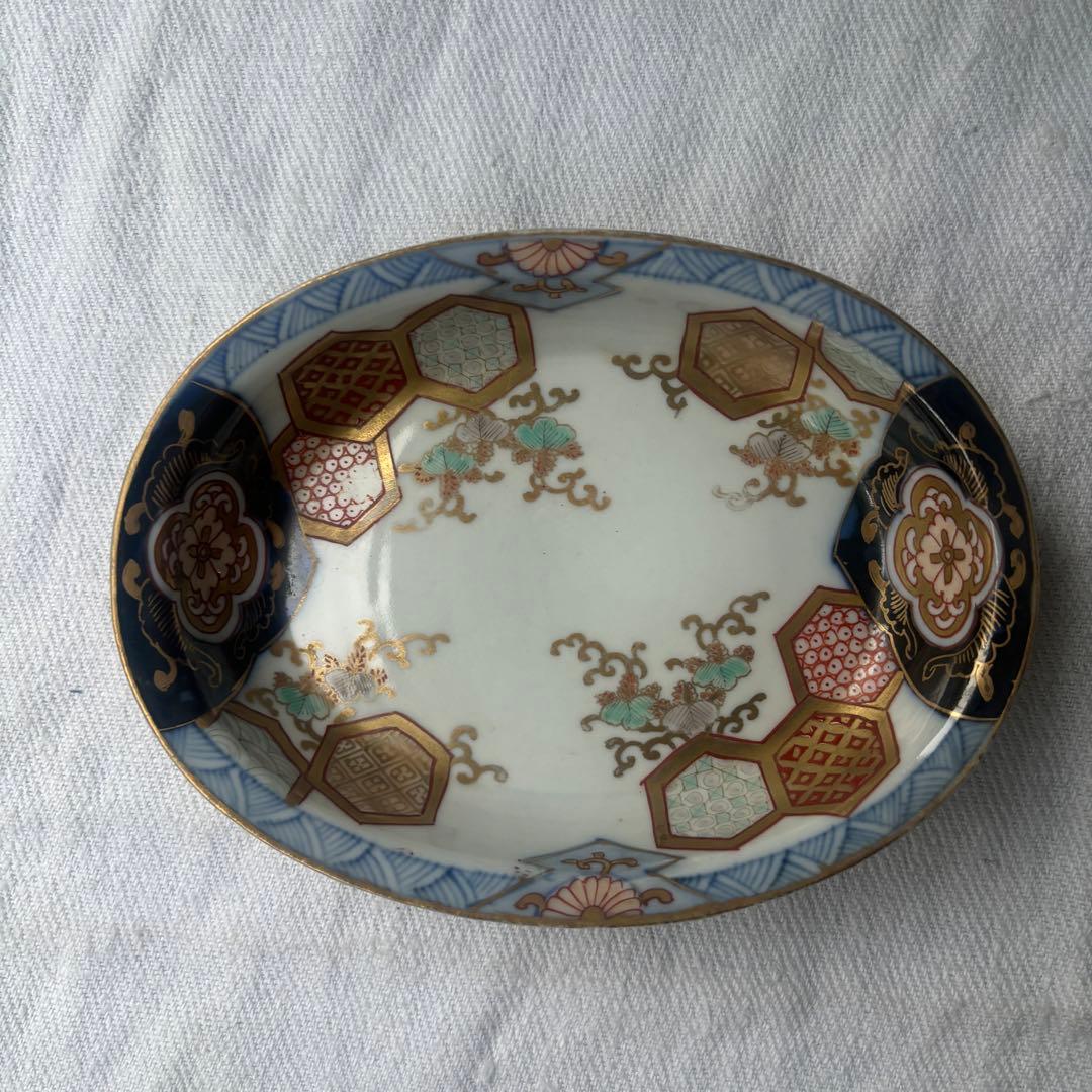 時代伊万里　洒落た亀甲幾何学デザインのオーバル楕円皿　2点（古伊万里骨董古道具器