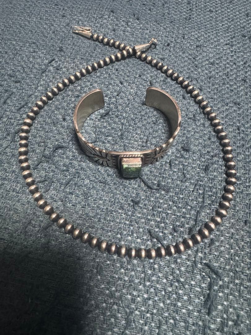 本日限定　超希少天然ターコイズ シルバーバングル HS刻印ナバホパールネックレス