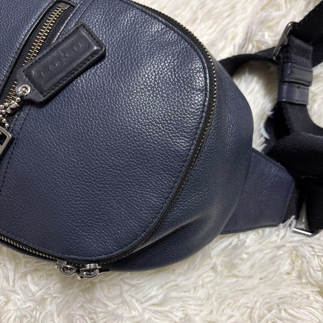【コーチ】ボディバッグ ショルダーバッグレザー 本革 シボ革 ネイビー ブラック
