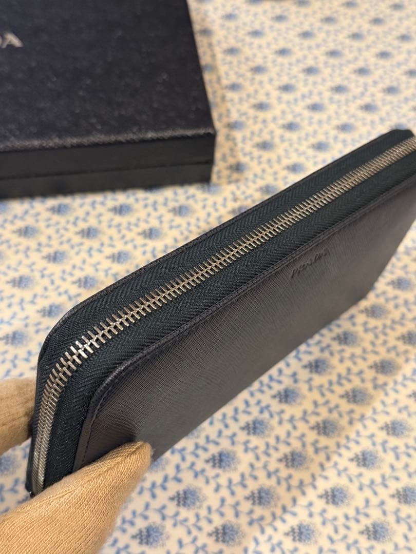 【笑顔】PRADA 長財布