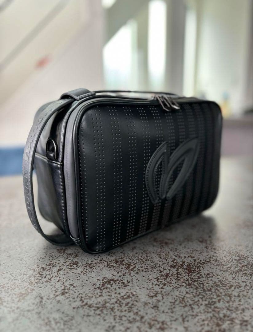 【新品】マスターバニー ラウンドポーチ