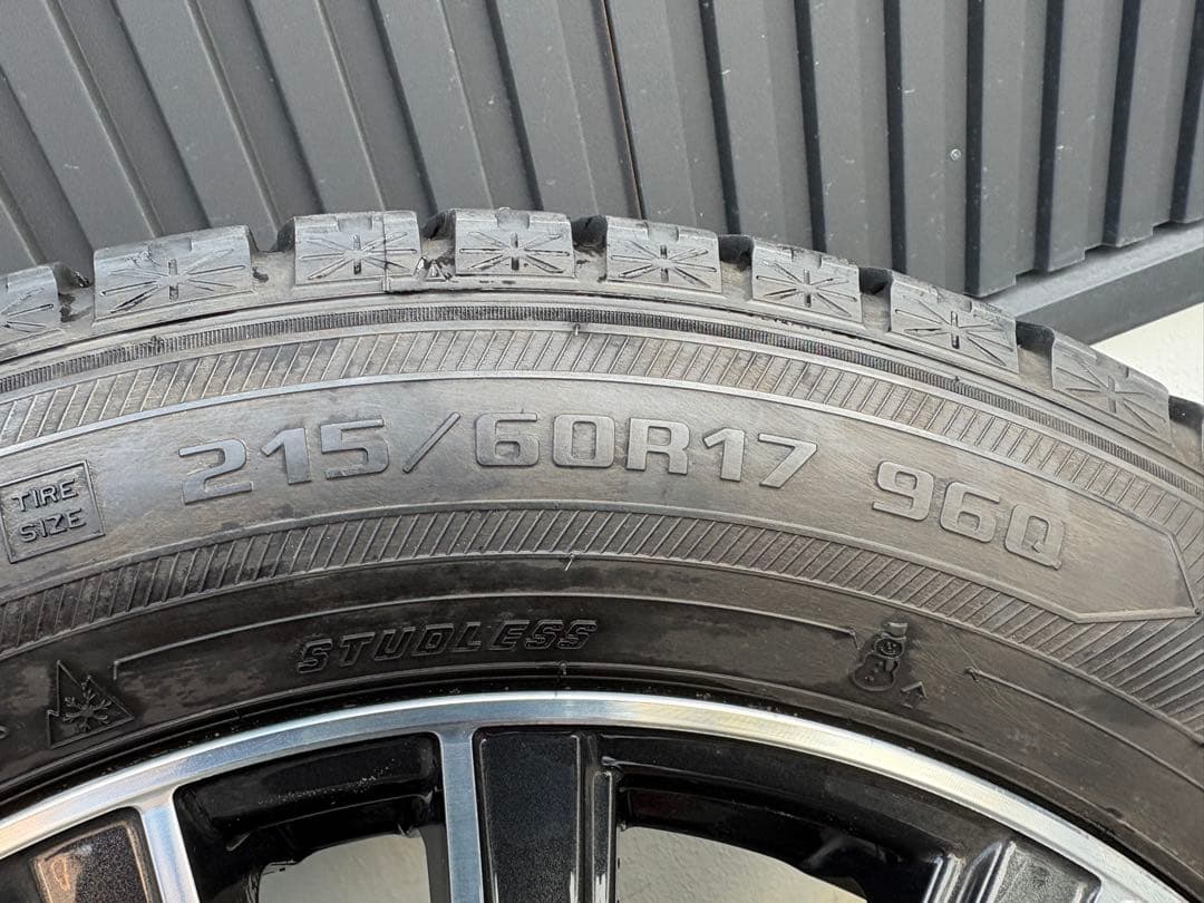 訳あり215/60R17 スタッドレス+ホイールセット