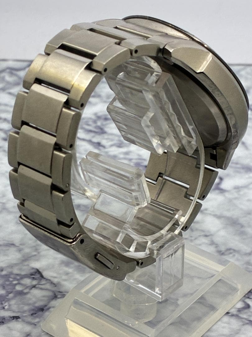 CITIZEN　アテッサ　エコドライブ 電波ソーラー　クロノグラフ　チタン