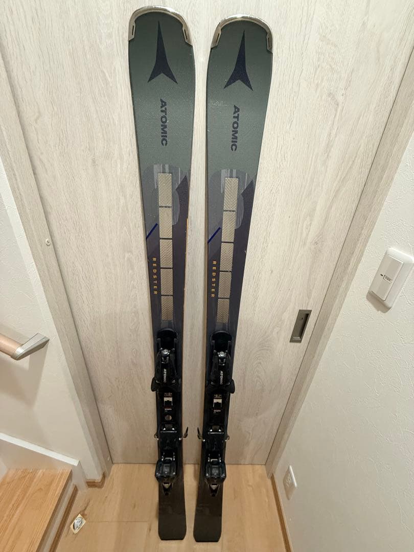 スキー ATOMIC REDSTER Q9.8 + X 12 GW