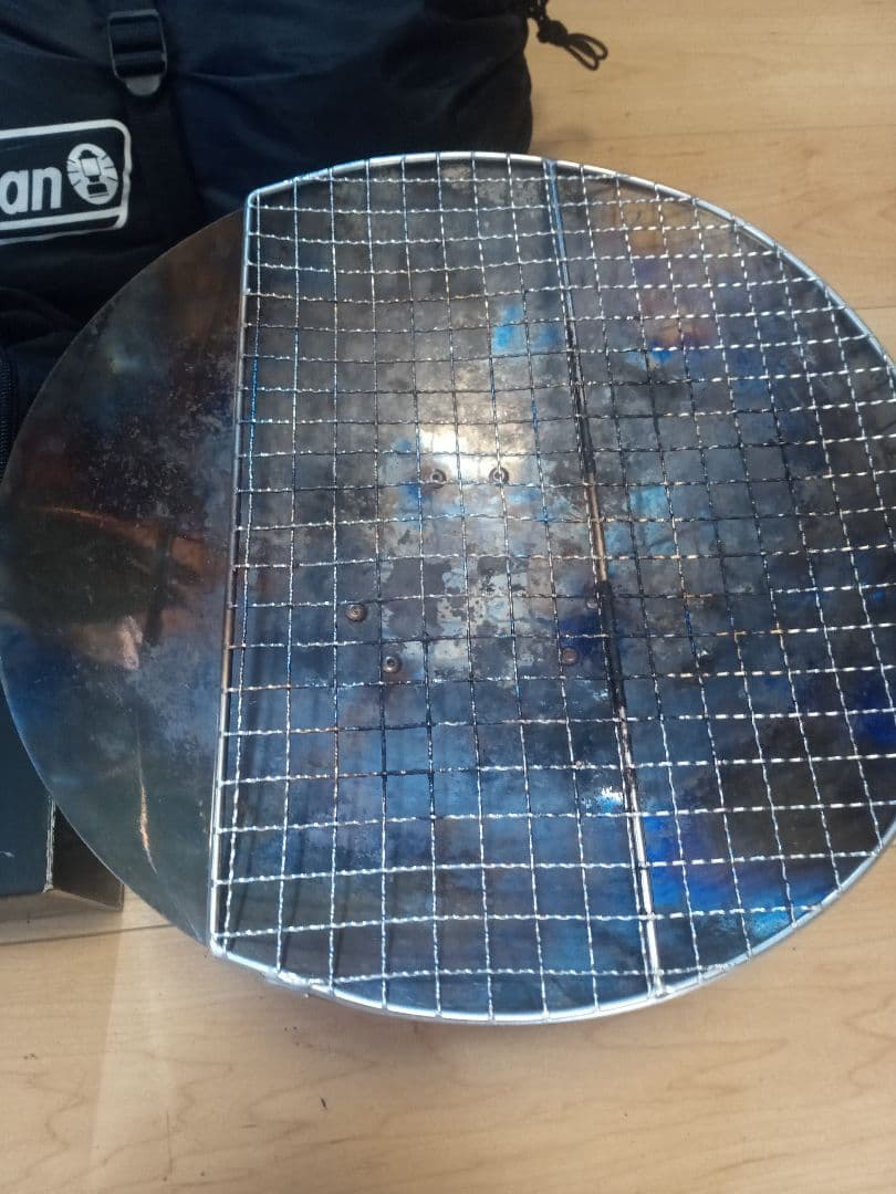 ソロキャンプにオススメ　4点セットです　テントにチェア、テーブル等