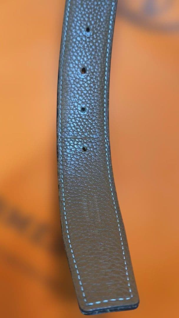 だ*い様 エルメス リバーシブル レザー ベルト 105 黒 茶 ▢P刻 バック