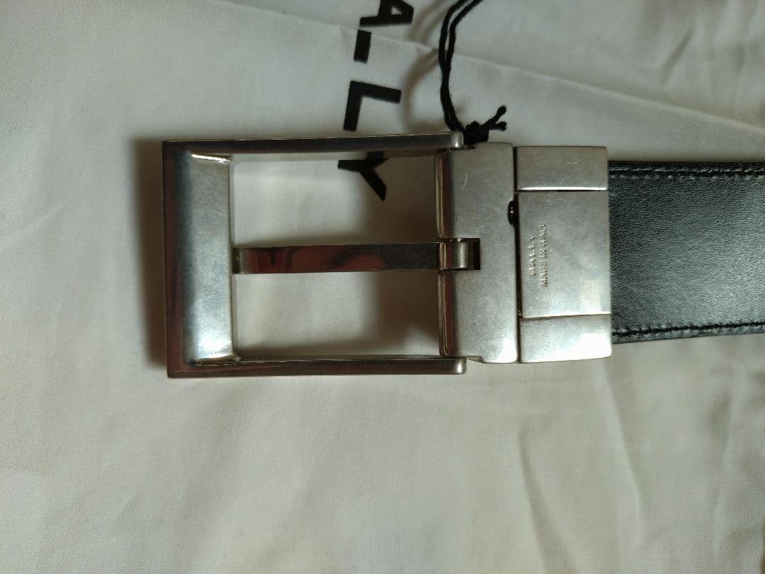 BALLY リバーシブルベルト　ブラック/ネイビー