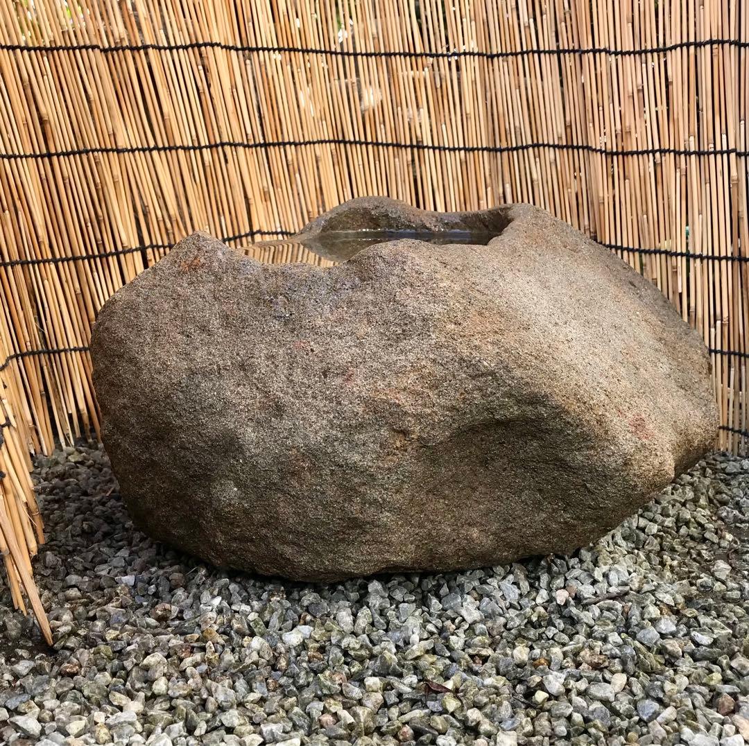 【天然自然石・水鉢・石鉢・蹲・縁先手水鉢・植え込み鉢】庭石置物オブジェバードバス