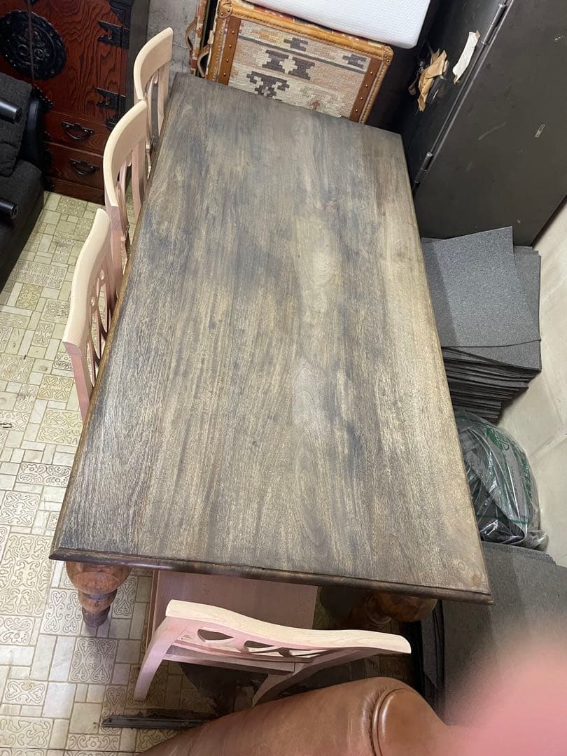 宮城県　イタリア製　ダイニングテーブル