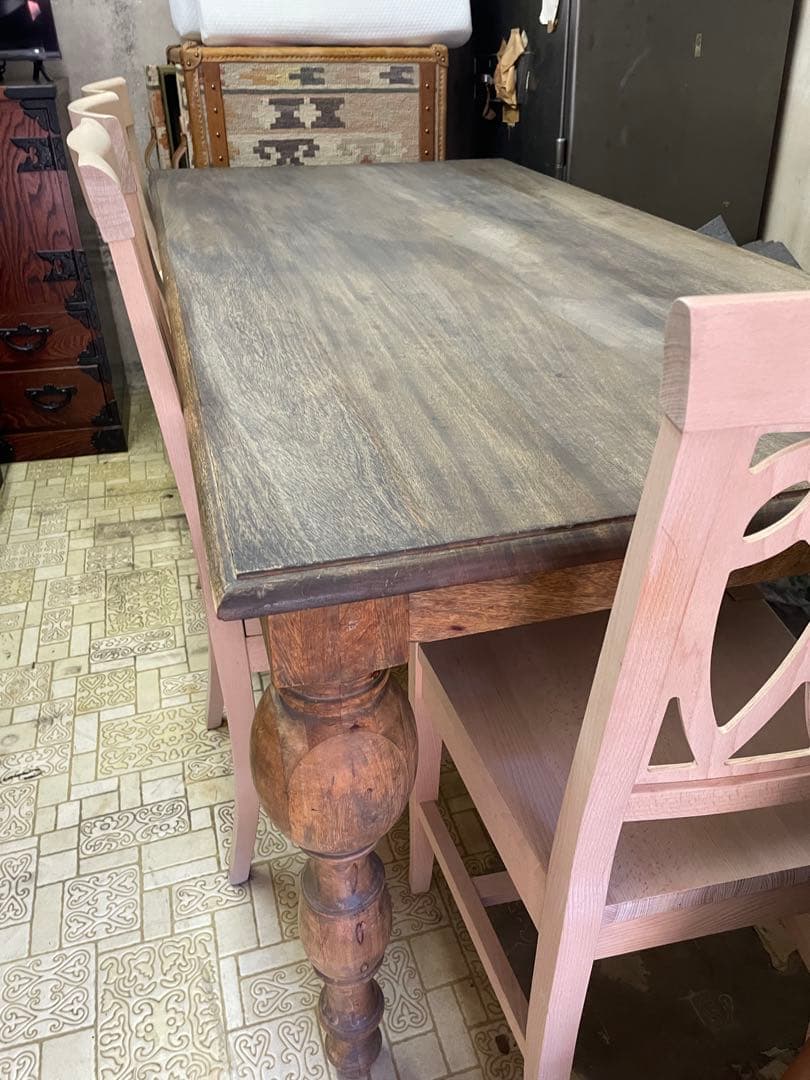 宮城県　イタリア製　ダイニングテーブル