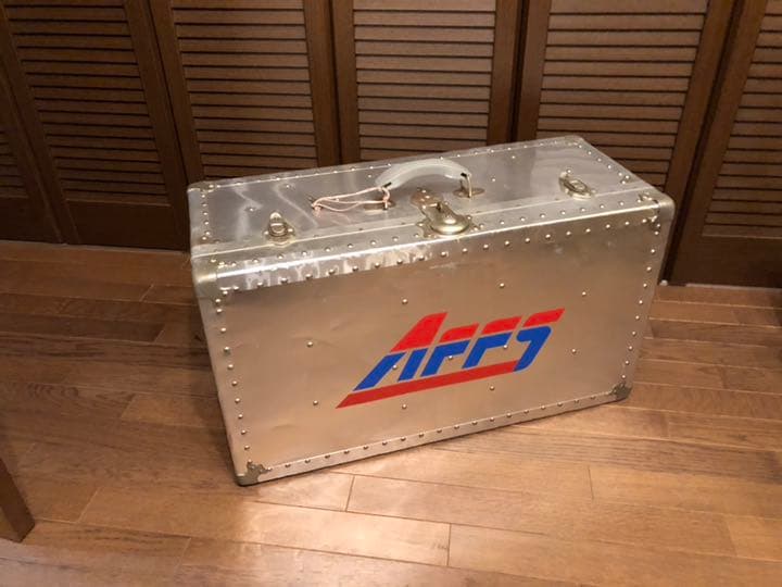 昔のトランク スーツケース