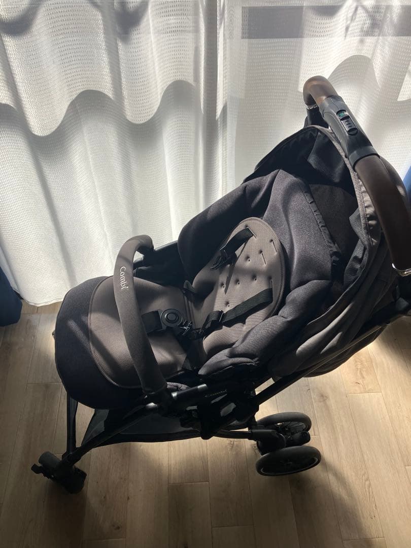 コンビ ベビーカー リクライニング可能