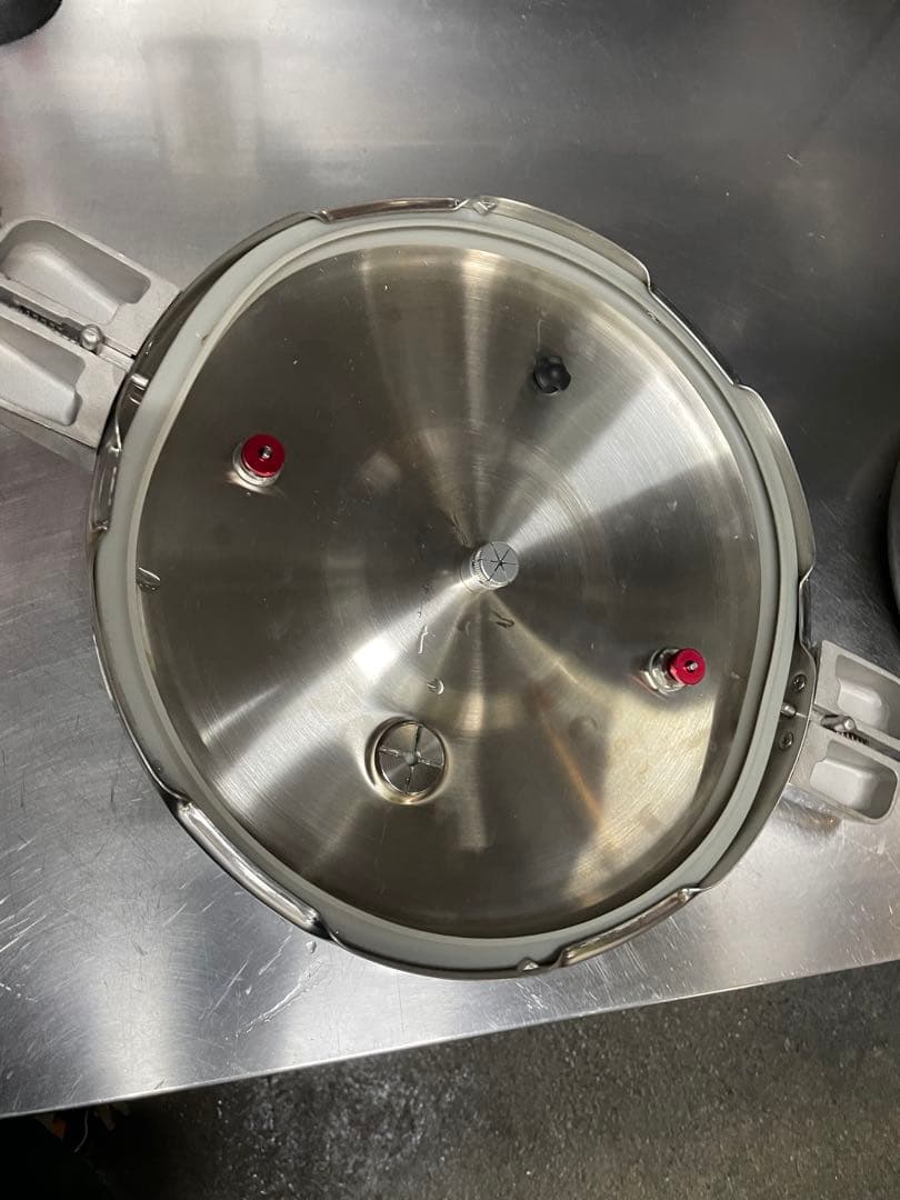 ワンダーシェフ　業務用圧力鍋　20リットル