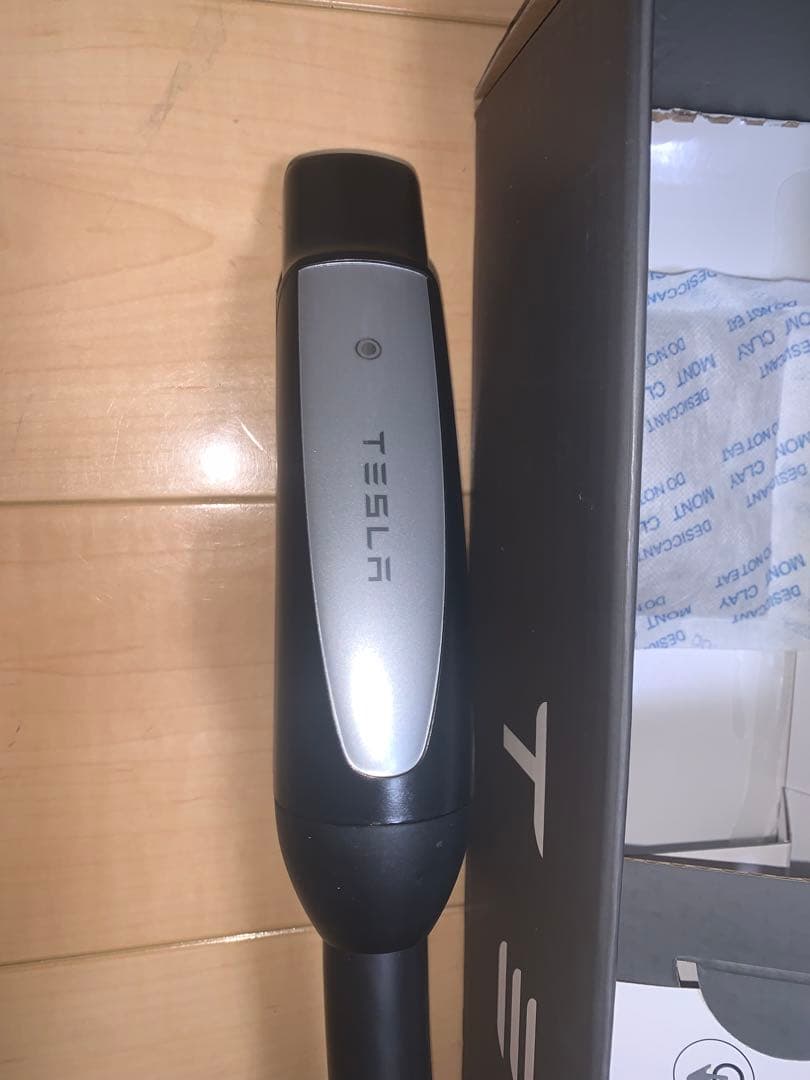 (新品同様)送料無料！テスラ チャデモ アダプター　TESLA CHADEMO