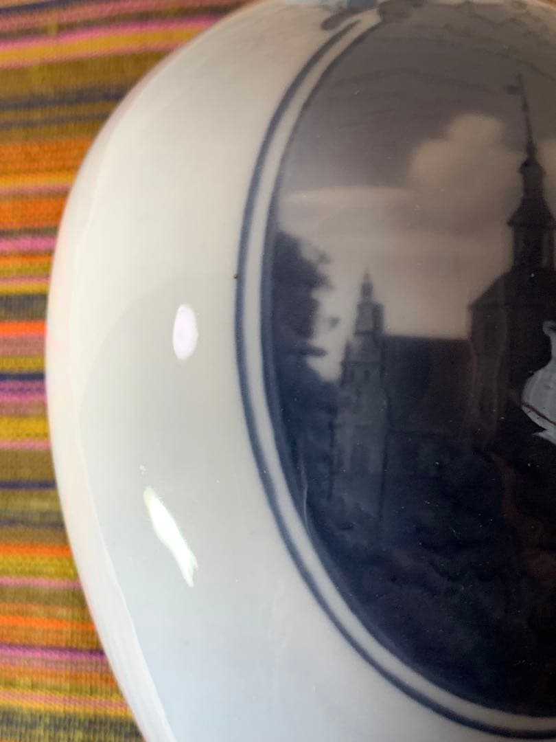 ロイヤルコペンハーゲン　1926年アンティークのローゼンボー城が描かれた花瓶！