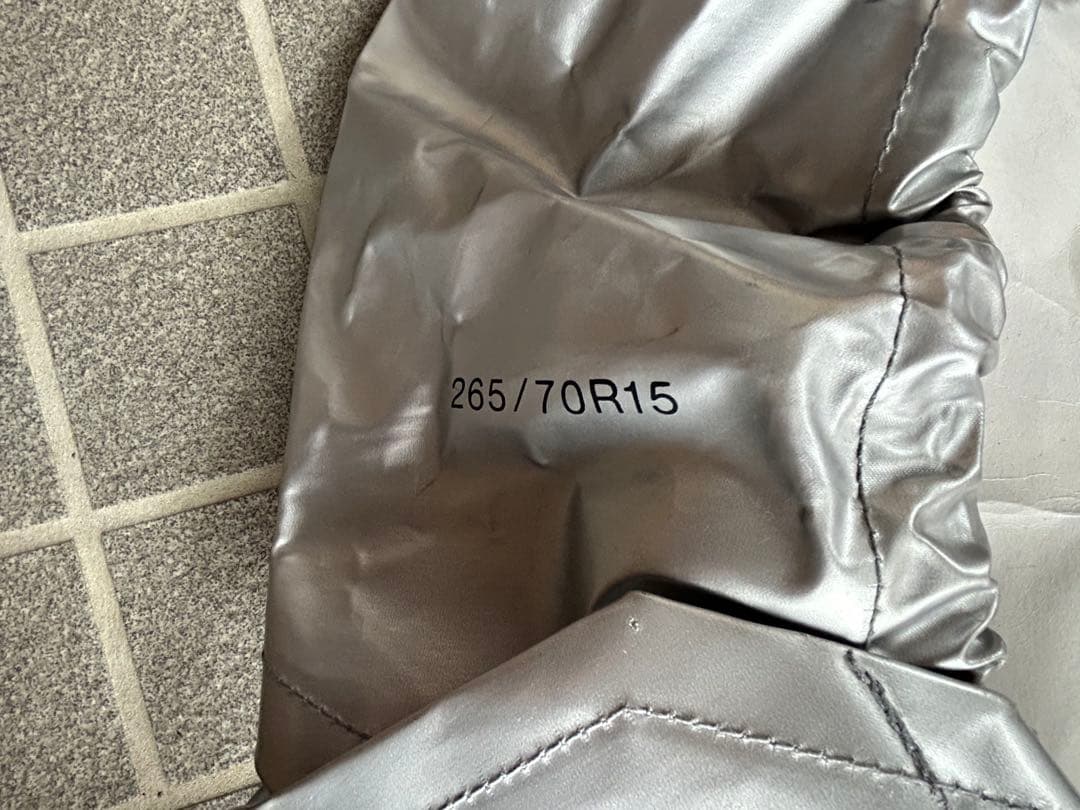 explorer　トヨタランドクルーザー70プラド　純正スペアタイヤカバー