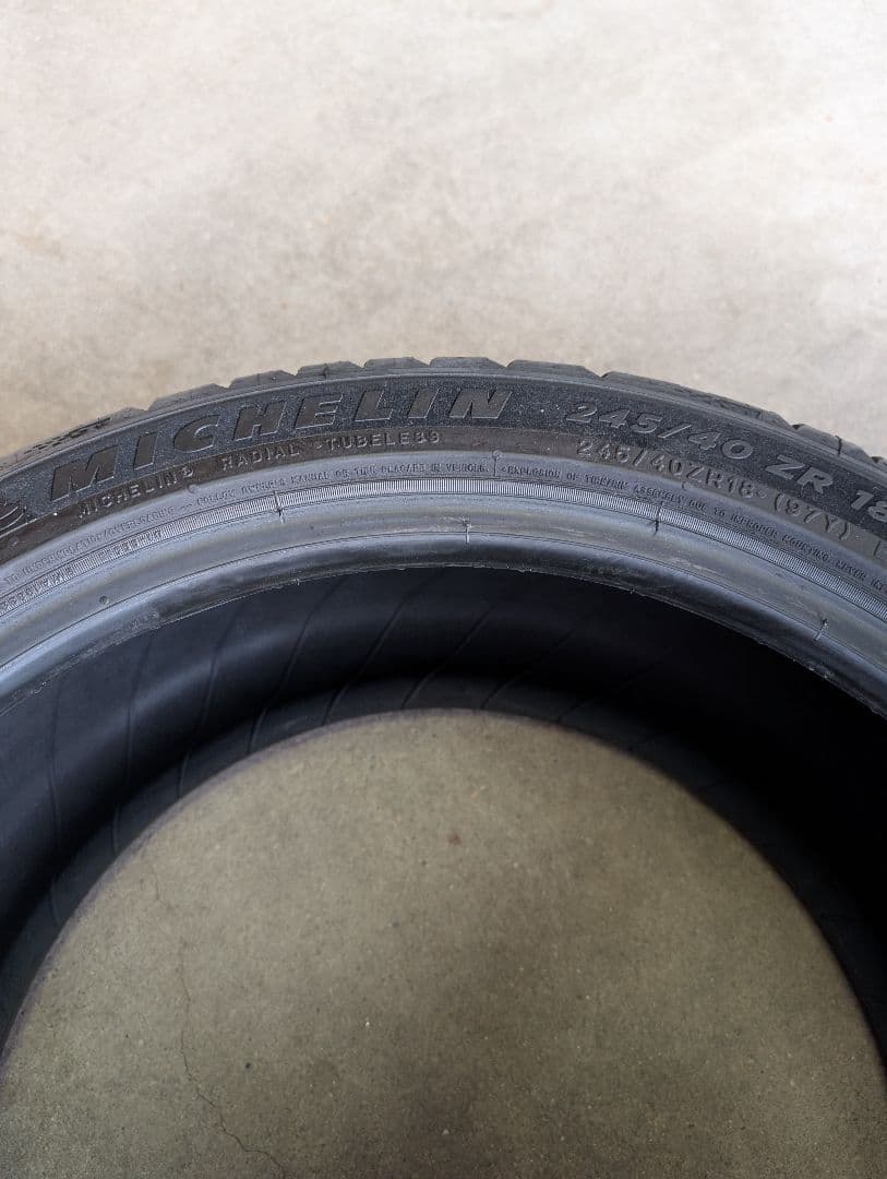 送料込み245/40ZR18 MICHELIN PILOT SPORT2本セット
