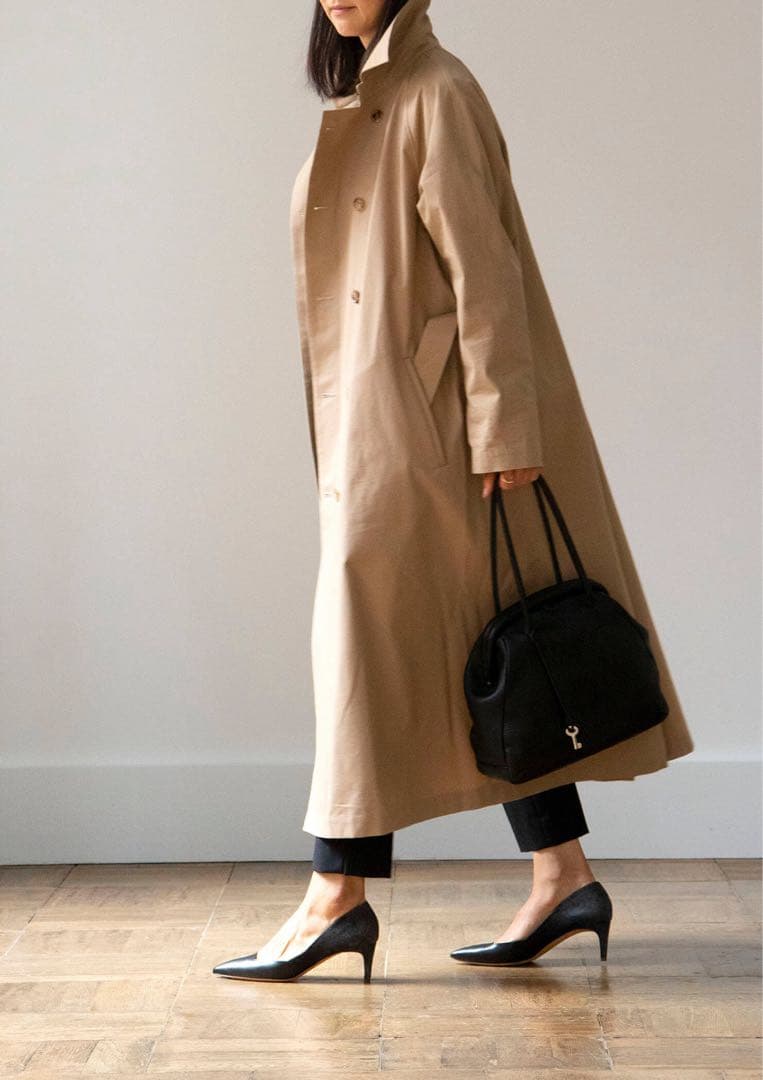 【美品】マドリガル　トレンチエッグベージュ トレンチコート ベルト付き