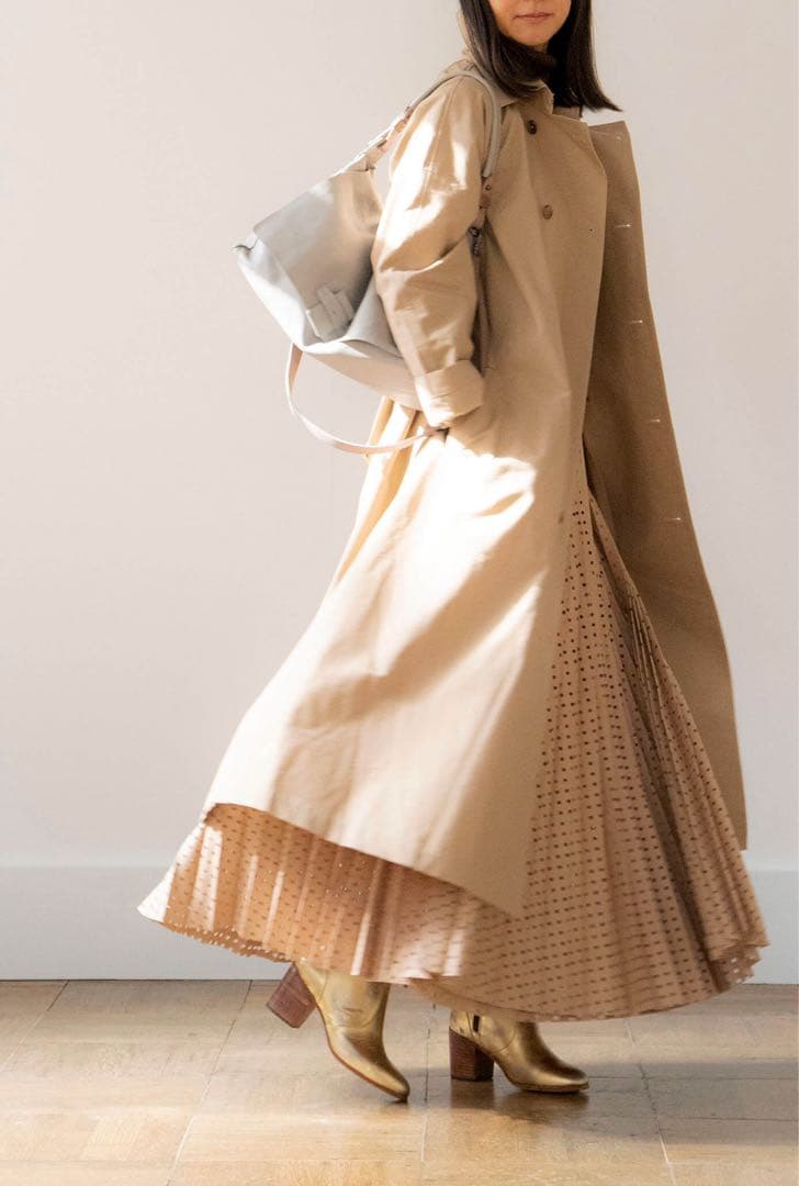 【美品】マドリガル　トレンチエッグベージュ トレンチコート ベルト付き