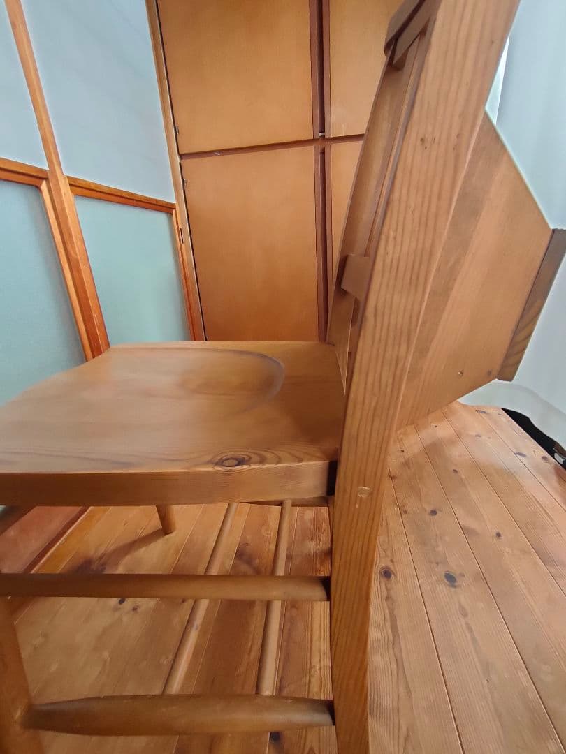 neko69になります。 アンティーク調　チャーチチェア　教会　椅子