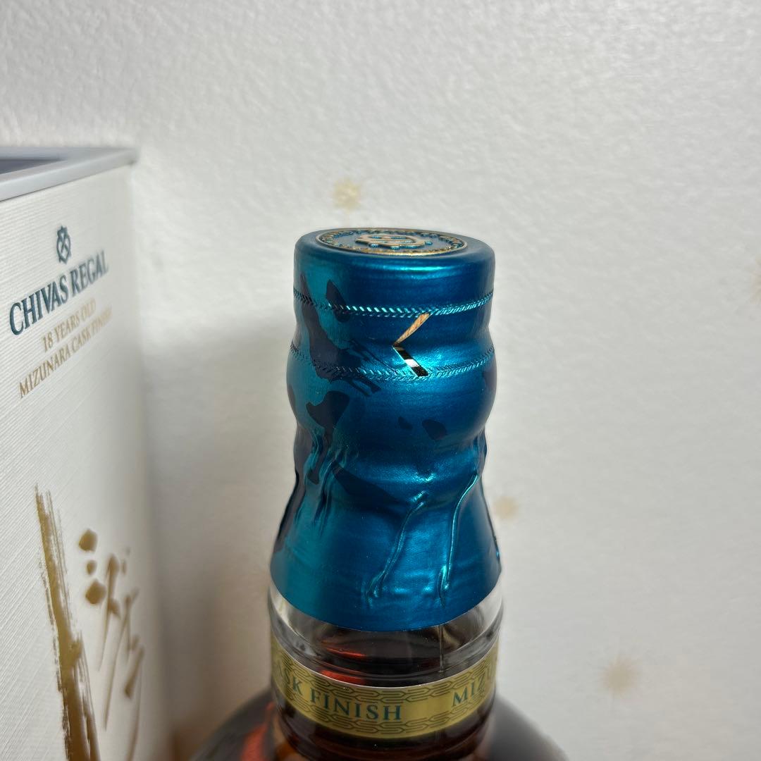 CHIVAS REGAL 18年 ミズナラカスクフィニッシュ 700ml