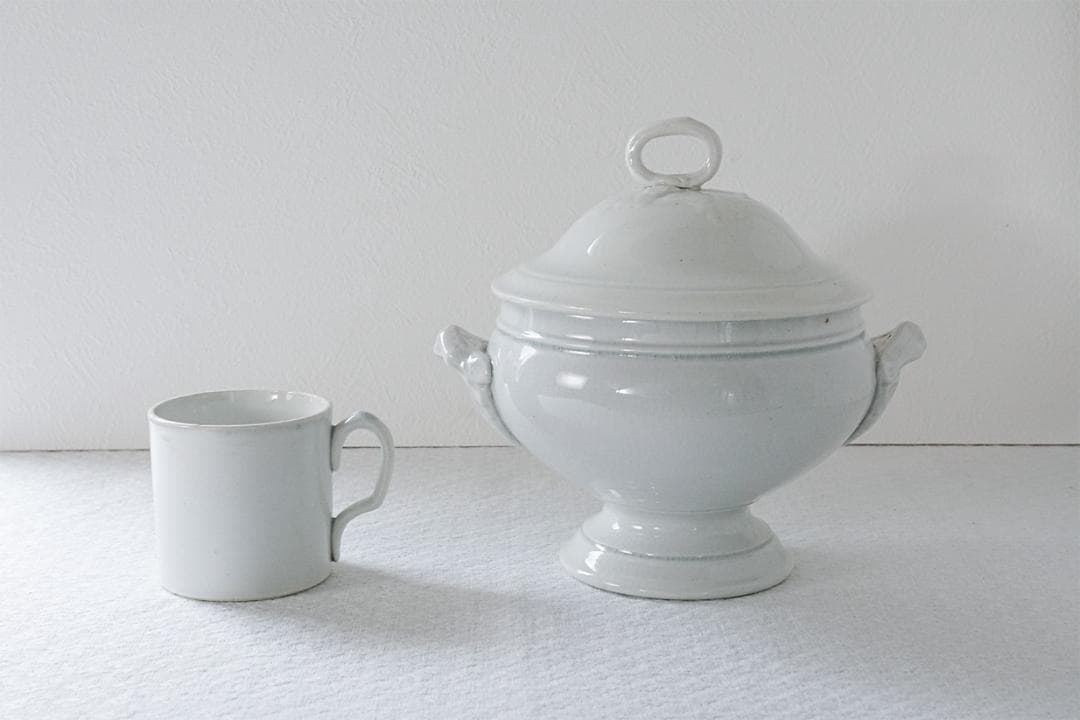 フランスアンティーク　ショワジールロワ 小ぶりな　スーピエール h15.8cm