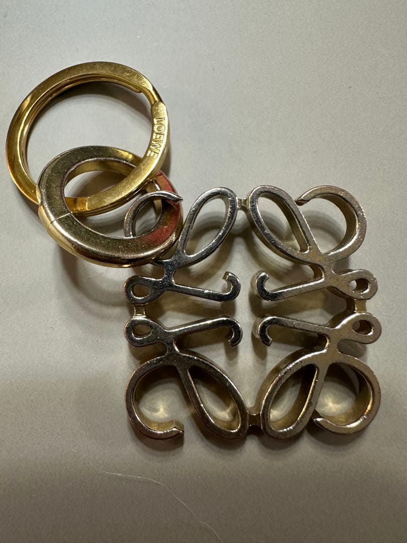 LOEWEゴールド キーホルダー※お値段下げました