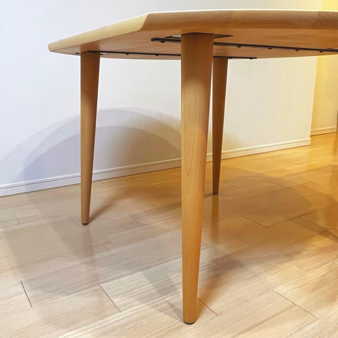 HIDA 飛騨産業 YURURI ダイニングテーブル　変形 ラウンドテーブル
