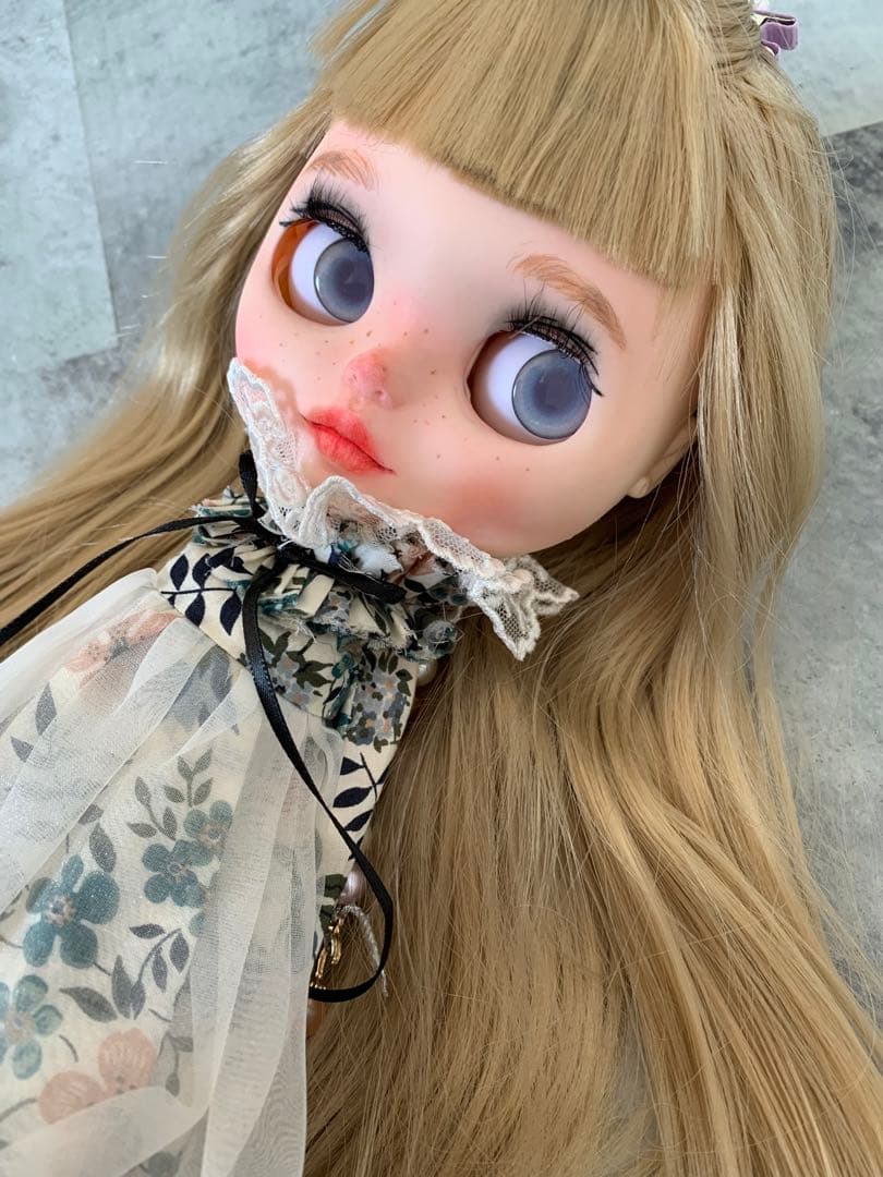 元旦価格　ネオサイズ　カスタムアイシードール