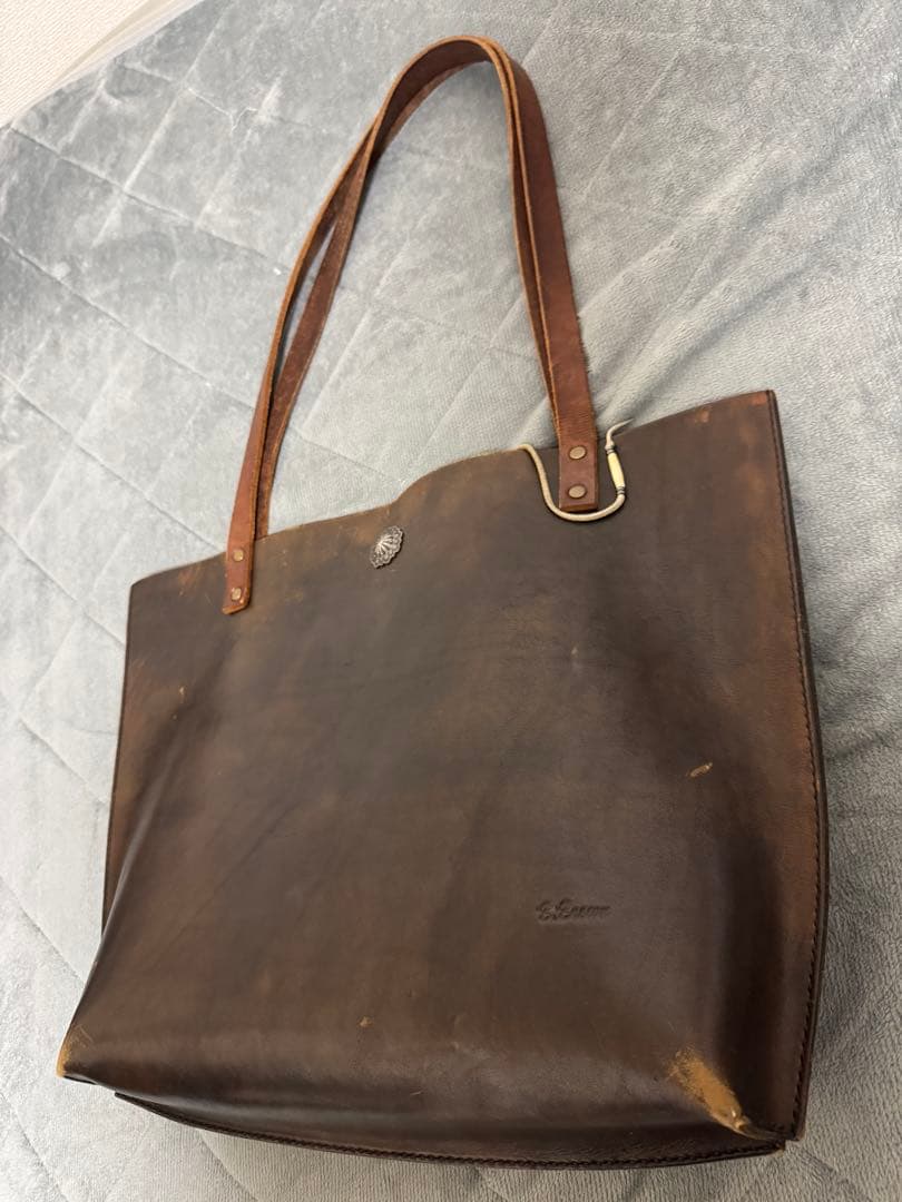BrownBrown レザートートバッグ コンチョ付き