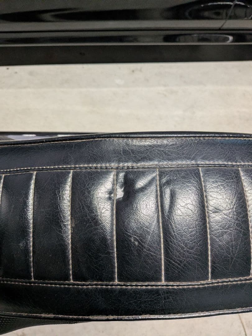 ハーレー　サンダンス コブラシート TC88 ソフテイル