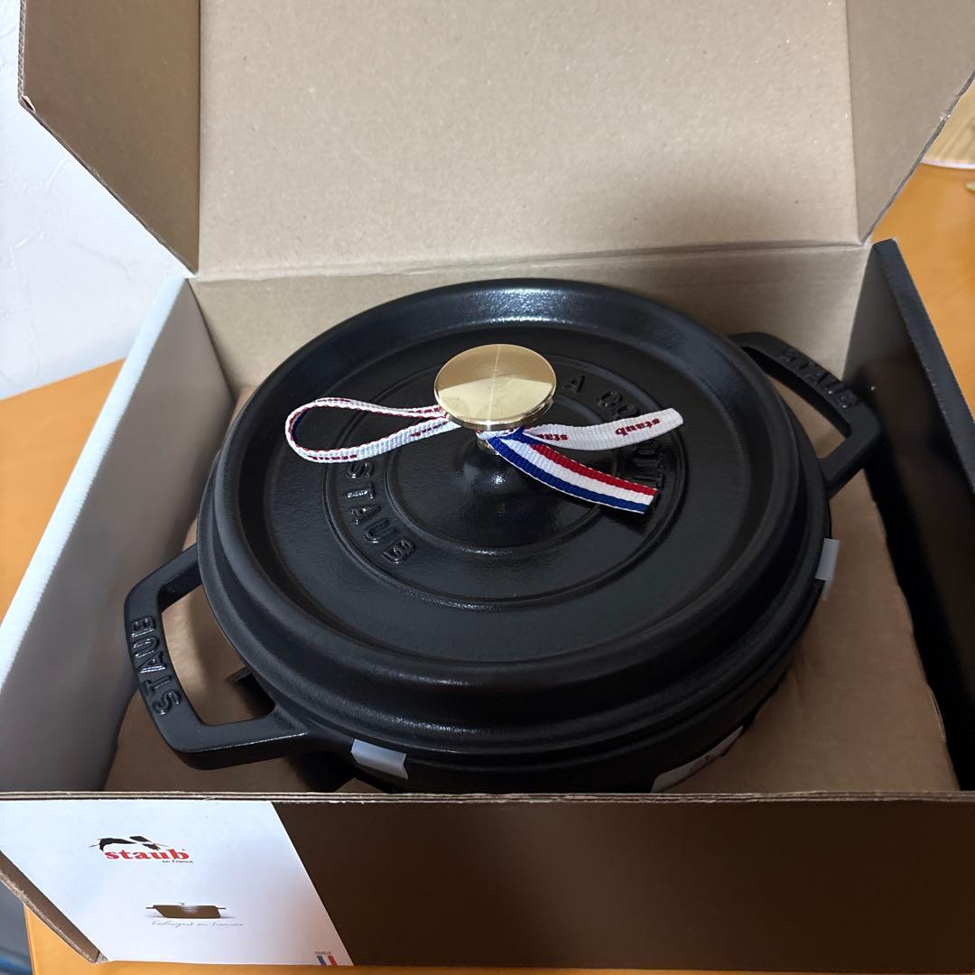 Staub ストウブ ピコ・ココット ラウンド（ブラック／20cm）【新品】