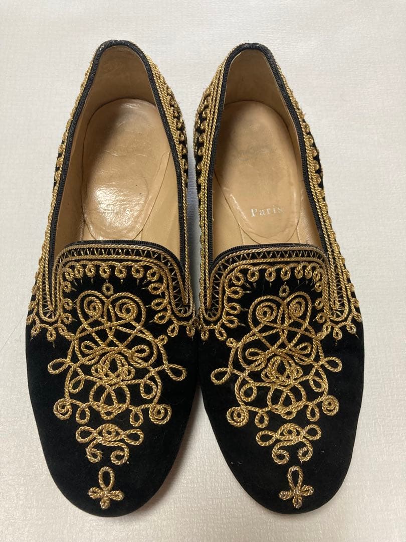 クリスチャン　ルブタン　スエードオペラシューズ 刺繍　送料込み